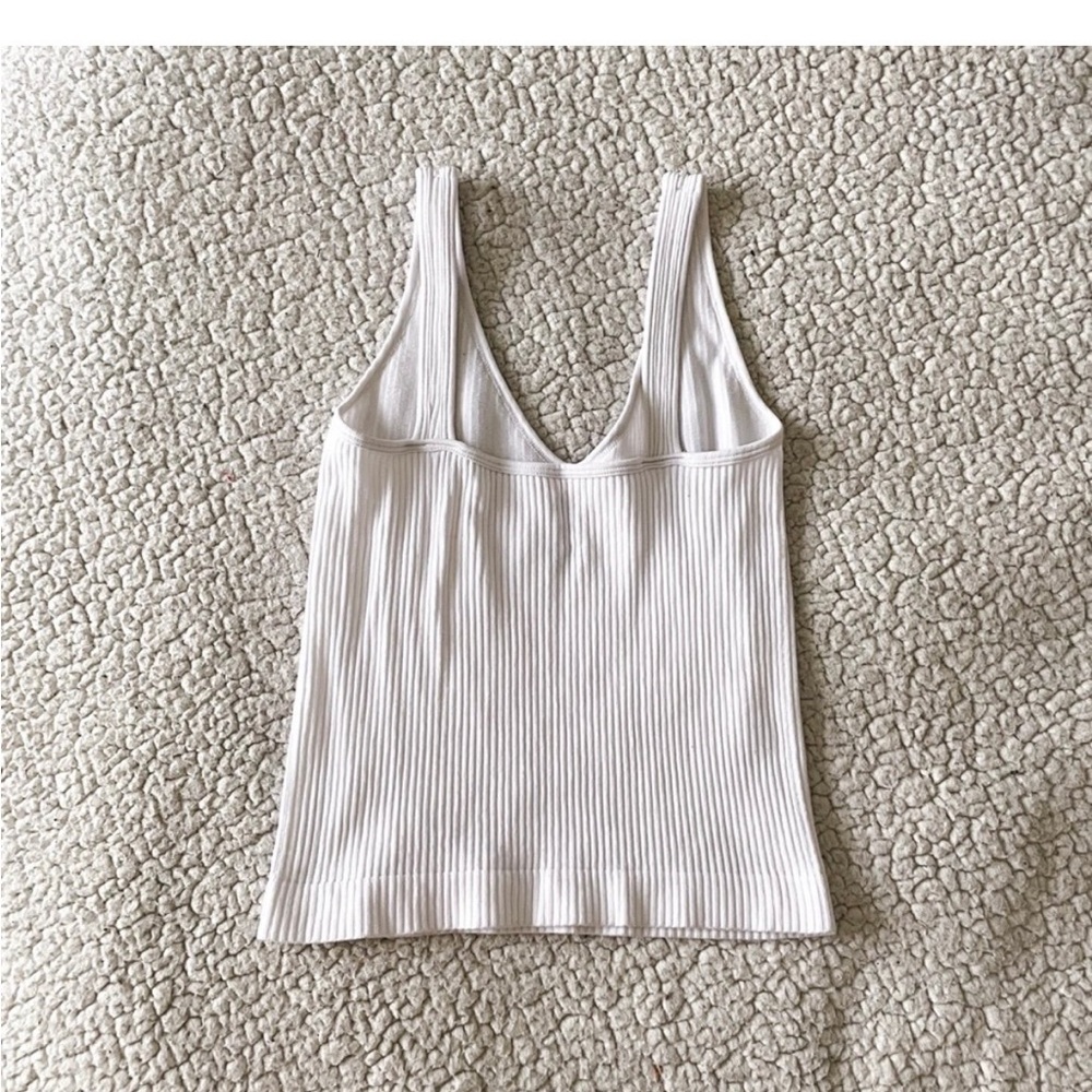 Aura Ribbed Tank Top Trio - Black, Orange, and tan / beige - Picture 3 of 3